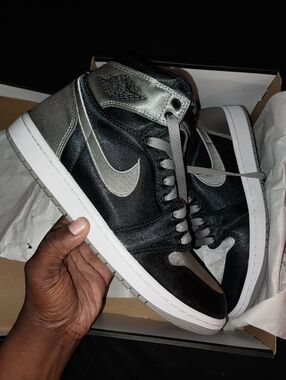 Nike Air Jordan 1 Satin Shadows
